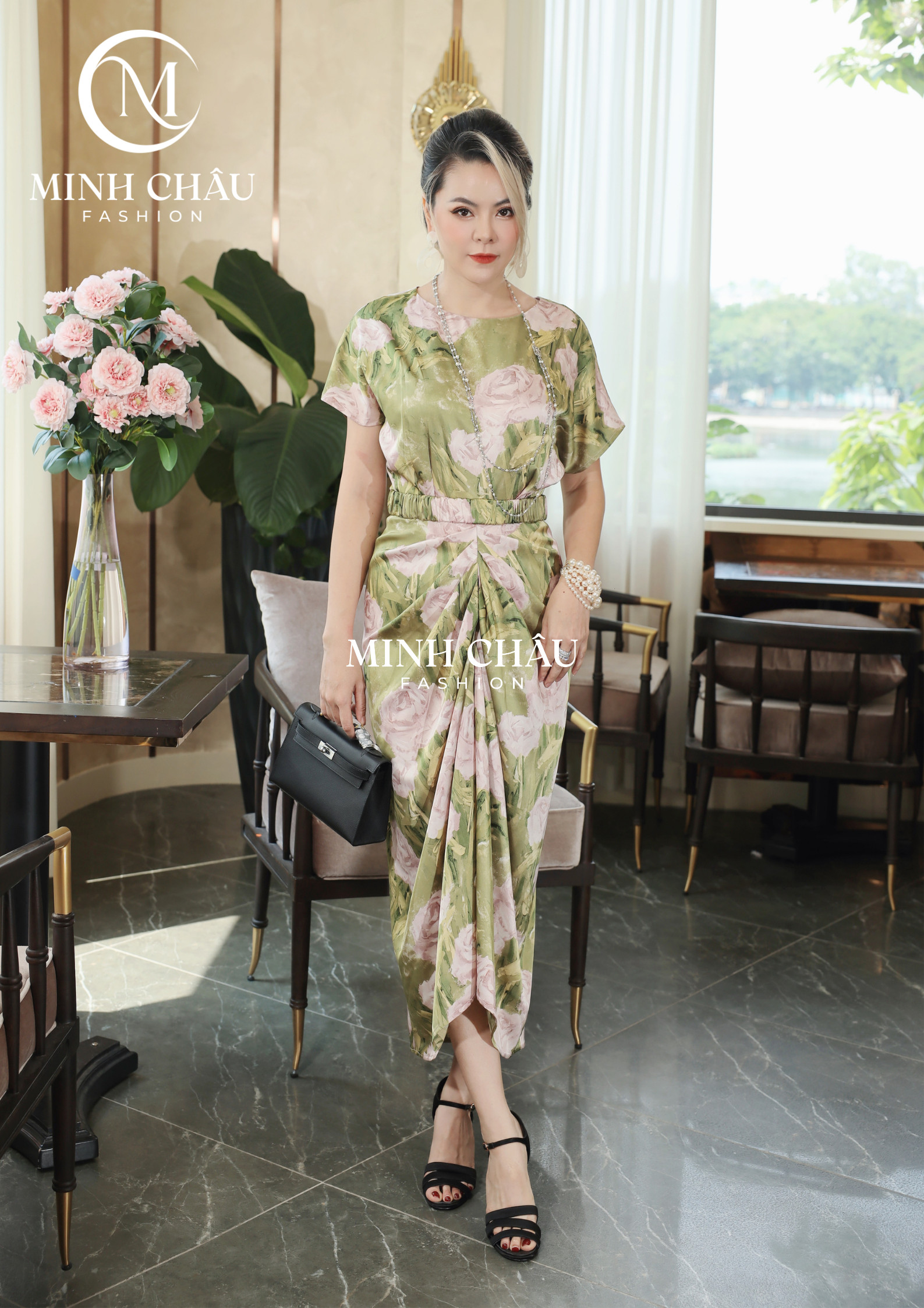Đầm rúm eo tôn dáng hoa hồng xanh lá