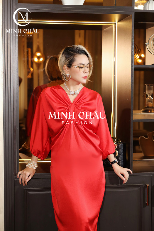 Đầm thiết kế xếp ngực màu đỏ